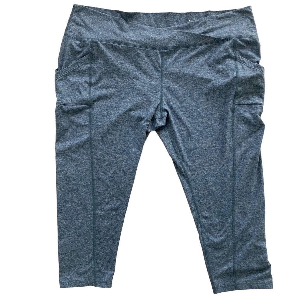 Enlighten Blue Activewear/Yoga Pants Pockets Womens Size 3X Cropped (42)